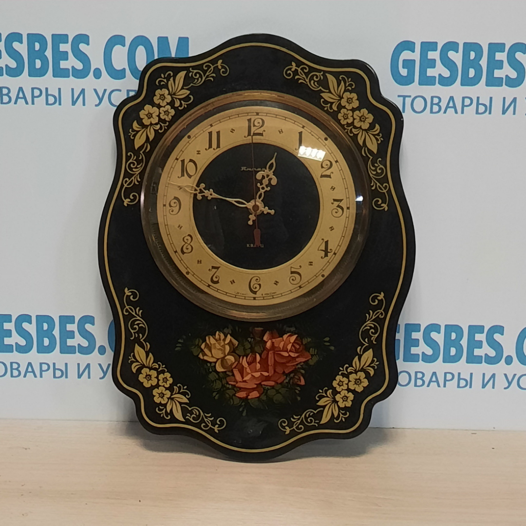 Часы настенные "Янтарь", кварц, ходят, СССР. Картинка 1